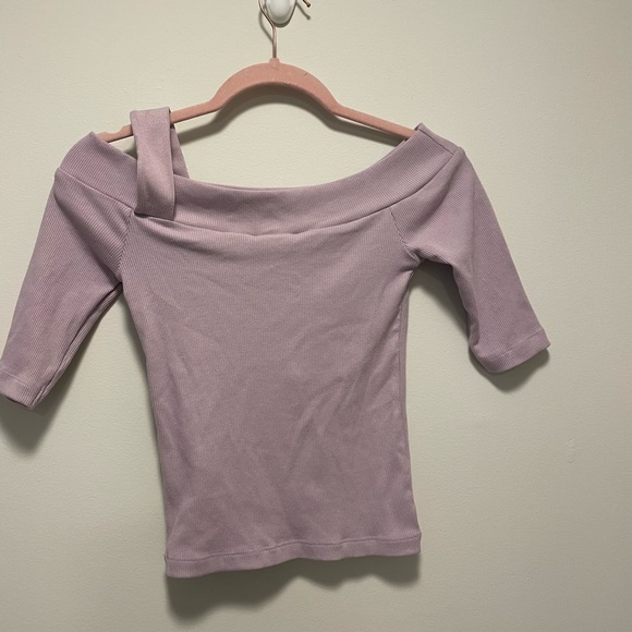 BNWT Stradivarius cold shoulder top - Picture 2 of 6
